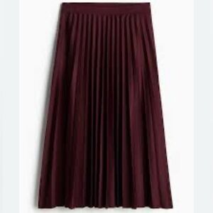 H&M Pleated Maxi Skirt in Burgundy